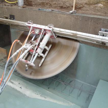 45° Sägeschnitt überkopf